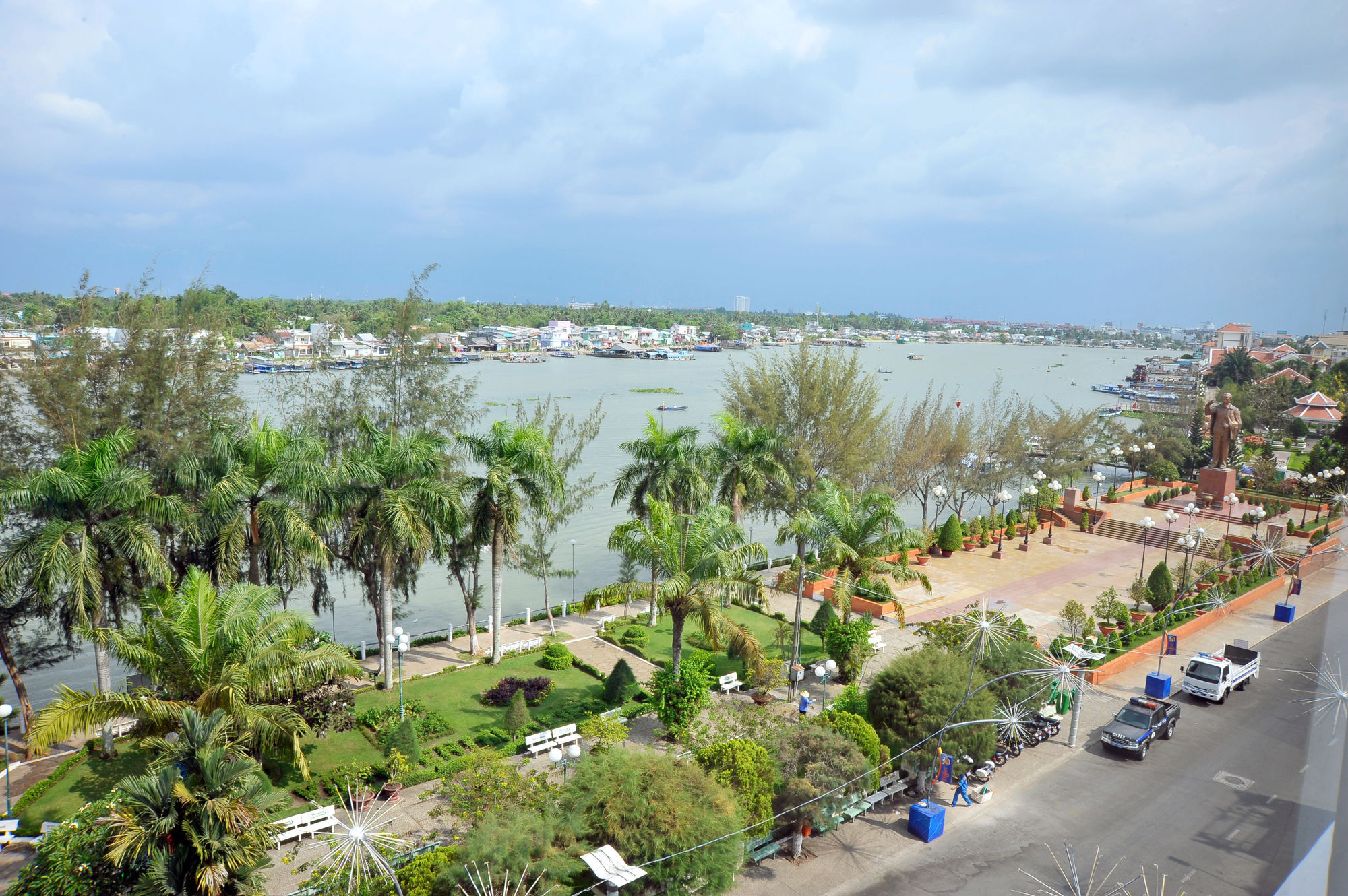 International Hotel Cần Thơ Zewnętrze zdjęcie